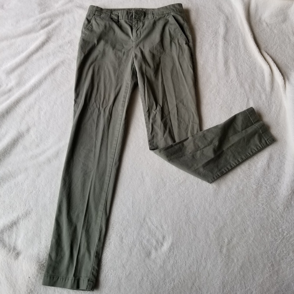 GAP green khaki straight leg dress pant